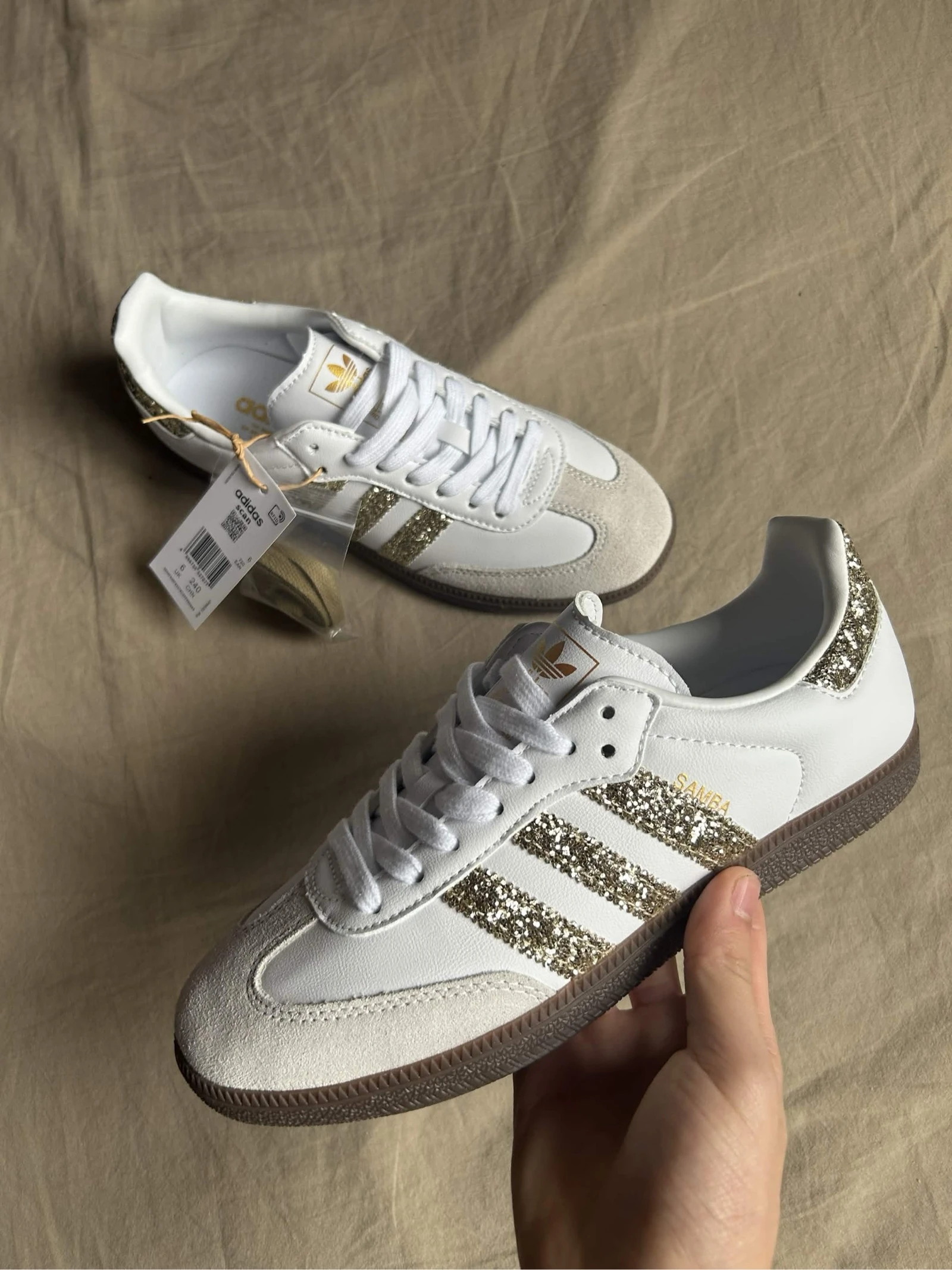 Adidas Samba à paillettes dorées 🤍💛